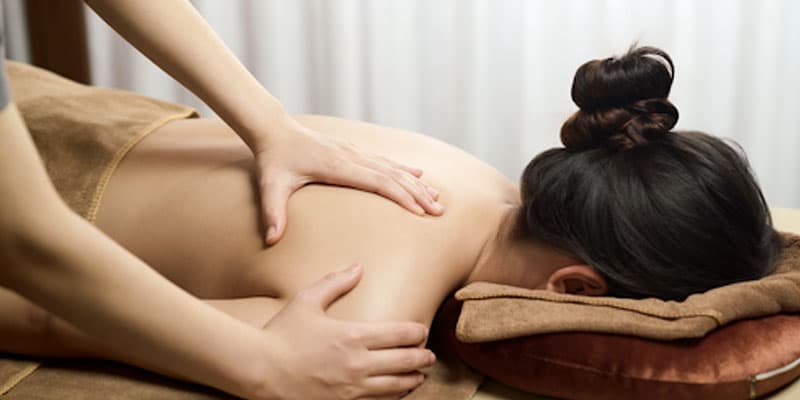 goi-dau-thao-duoc-ket-hop-massage-co-vai-gay-chuyen-sau-75-phut-tai-kanna-spa-4_22102025114607.jpg